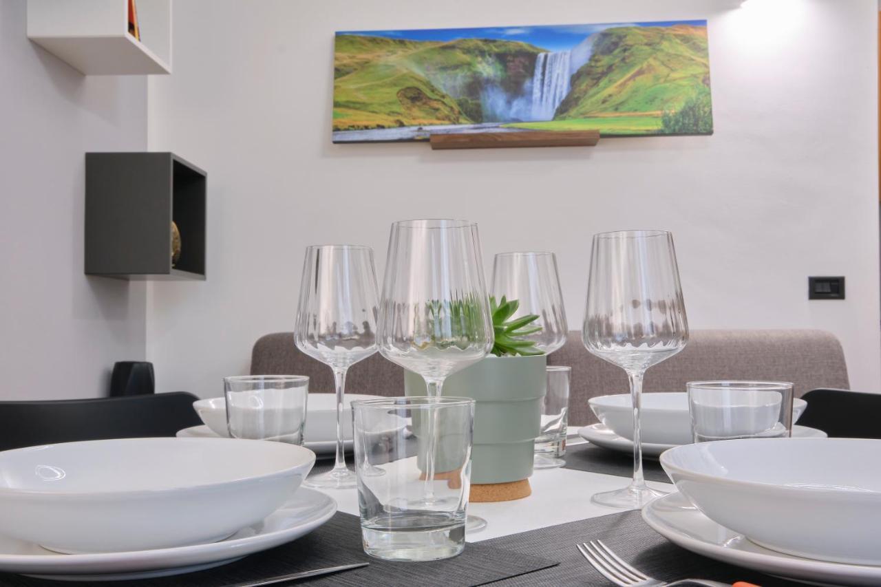 Apartmán 10' From Malpensa Casa Moderna, Netflix & Wi-Fi Casorate Sempione Exteriér fotografie