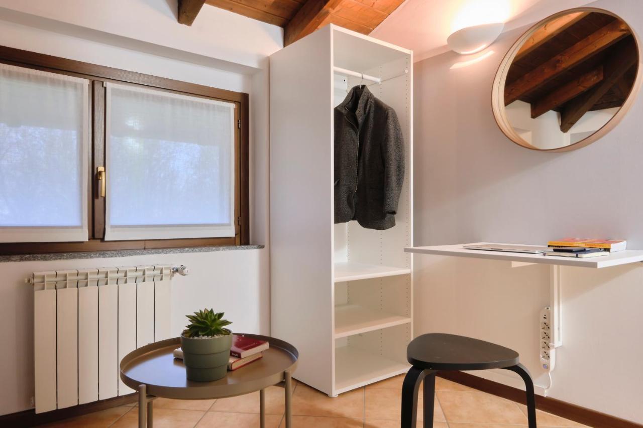 Apartmán 10' From Malpensa Casa Moderna, Netflix & Wi-Fi Casorate Sempione Exteriér fotografie